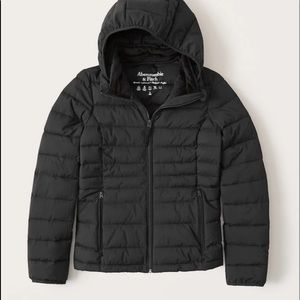 Stretch lightweight packable puffer